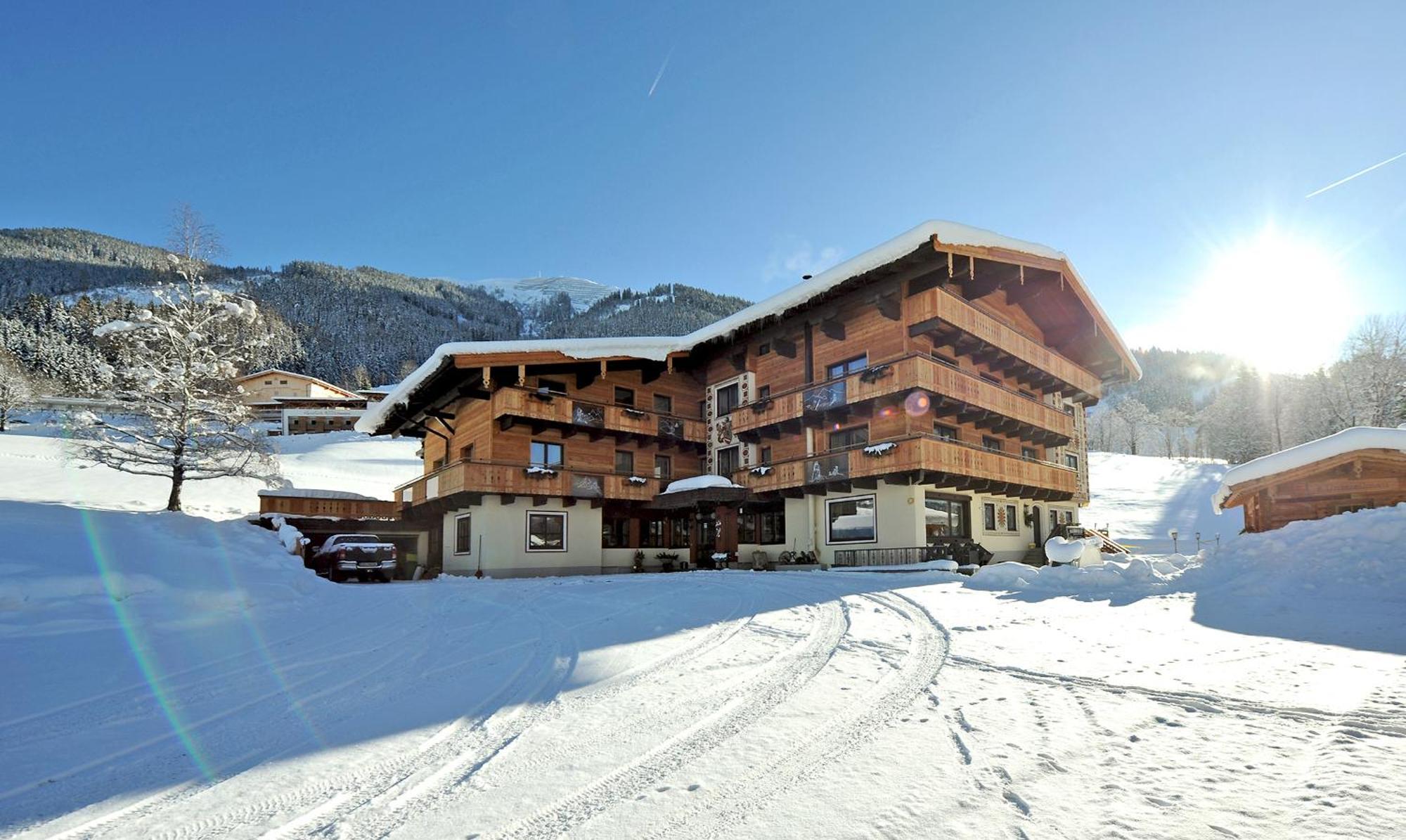 Ski In Ski Out Hotel Unterellmau Saalbach-Hinterglemm Exterior photo