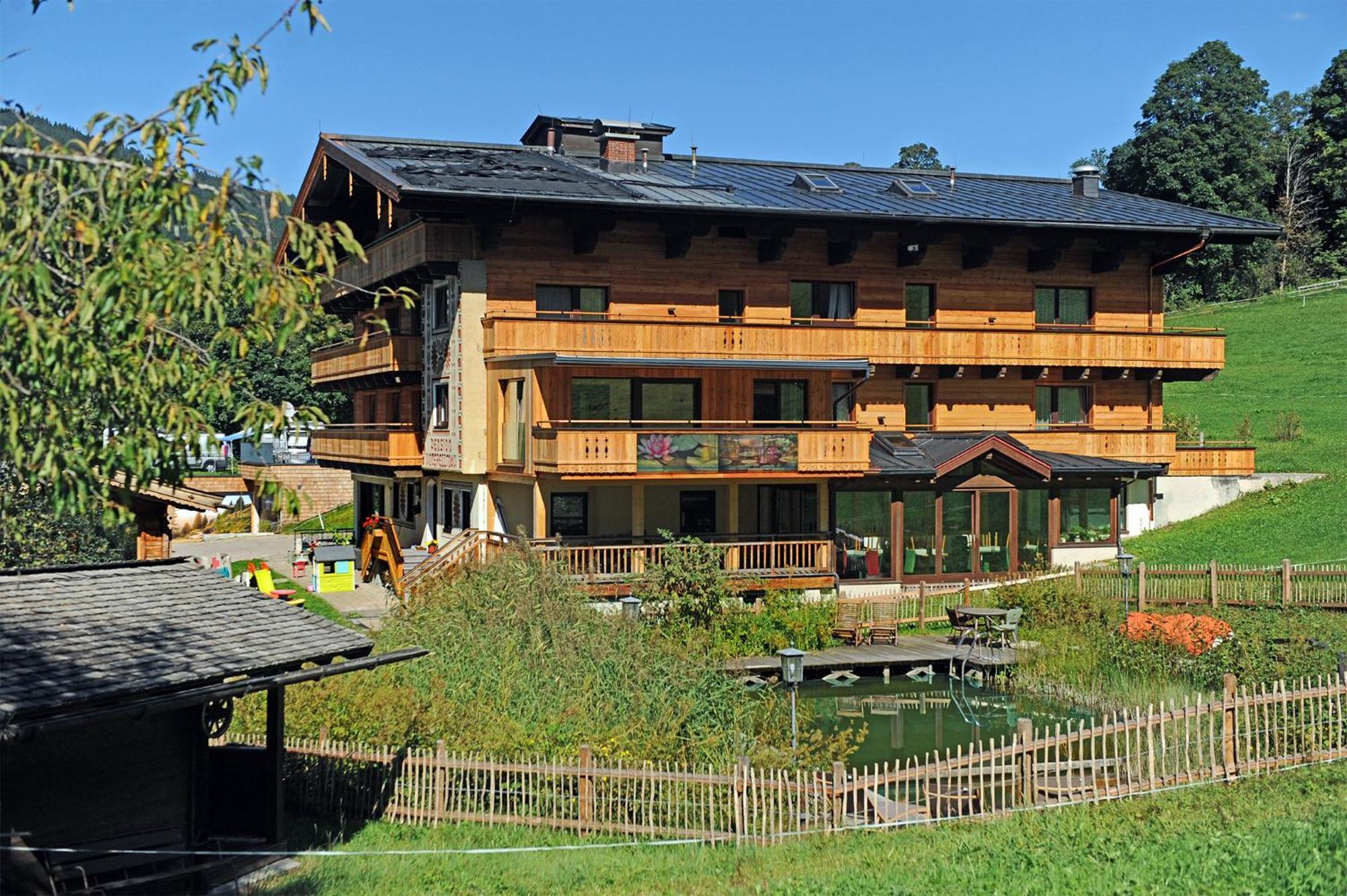 Ski In Ski Out Hotel Unterellmau Saalbach-Hinterglemm Exterior photo